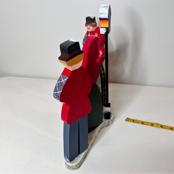 Vintage Christmas Caroling Wooden Victorian Style Figurine Handcrafted Painted - Picture 10 of 10